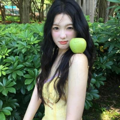 情陷亚维农封面